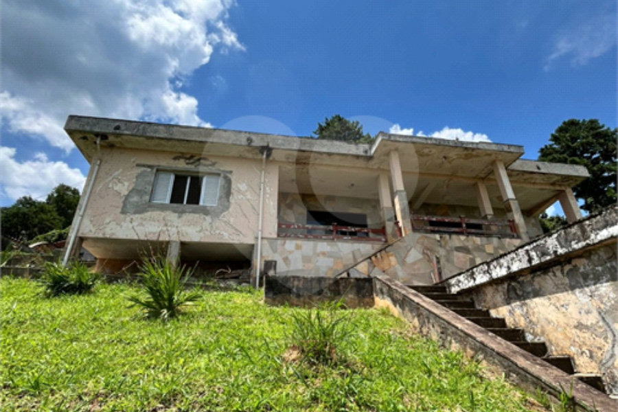 Casa à venda com 5 quartos em Luiz Fagundes, Mairiporã, SP