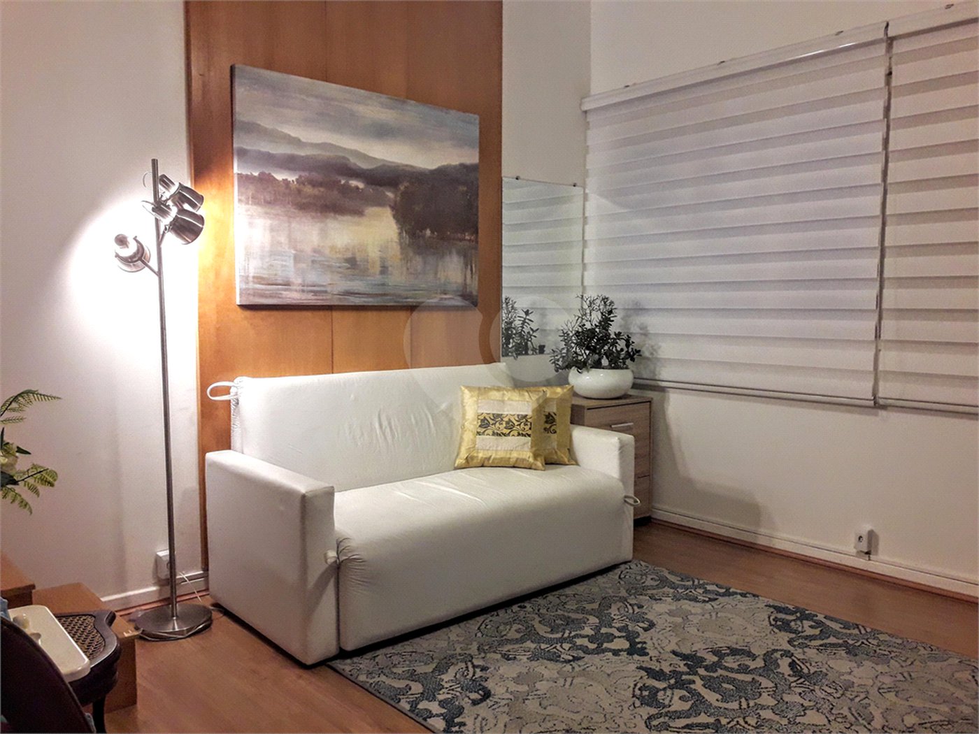 Casa à venda com 3 quartos, sendo 1 suíte,  em Jardim Aeroporto, São Paulo, SP