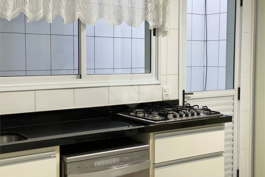 Casa à venda com 4 suítes no condomínio Maison Montparnasse, São Paulo - SP