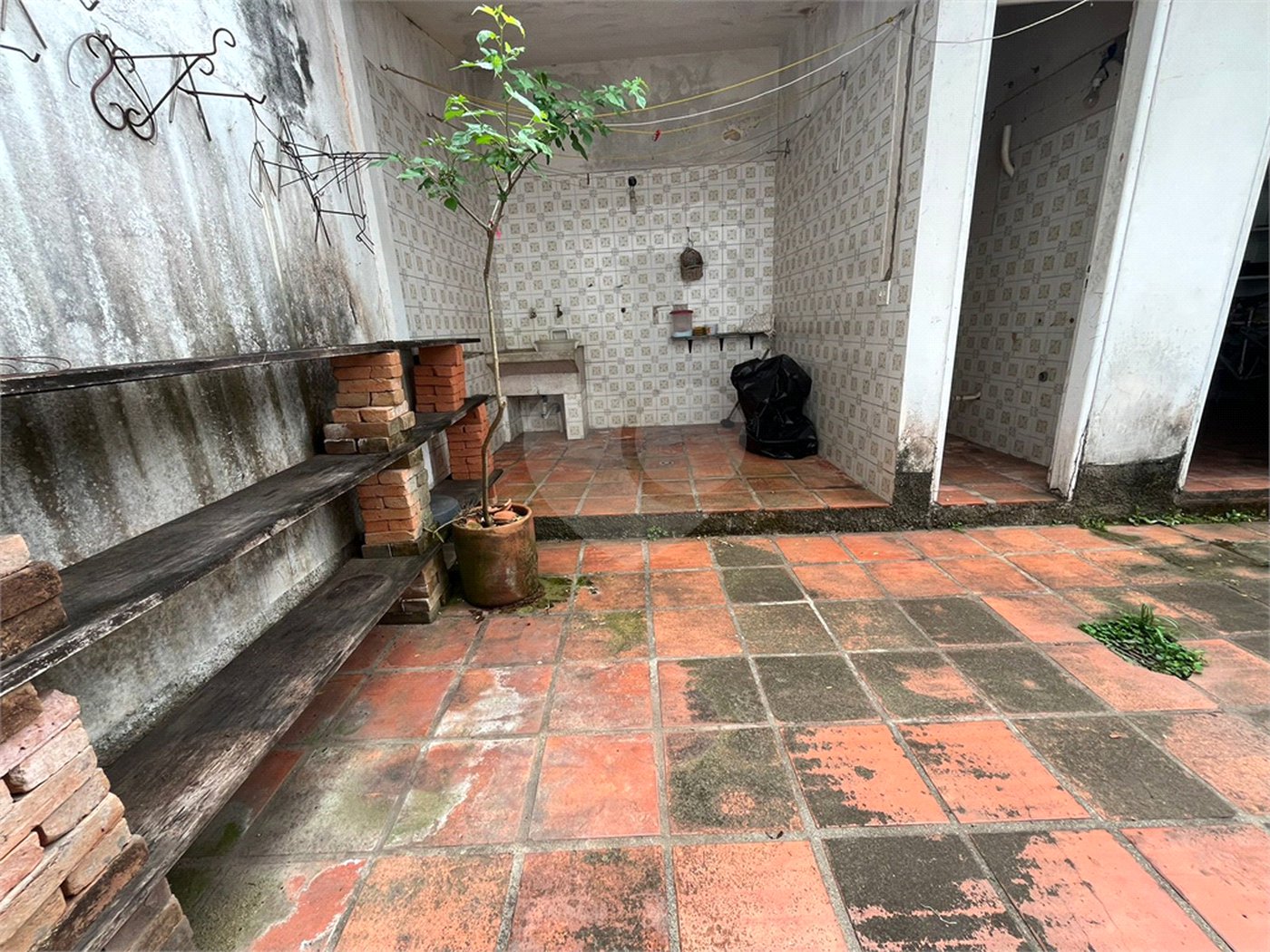 Sobrado à venda com 3 quartos, sendo 1 suíte, em Jardim Colombo, São Paulo, SP