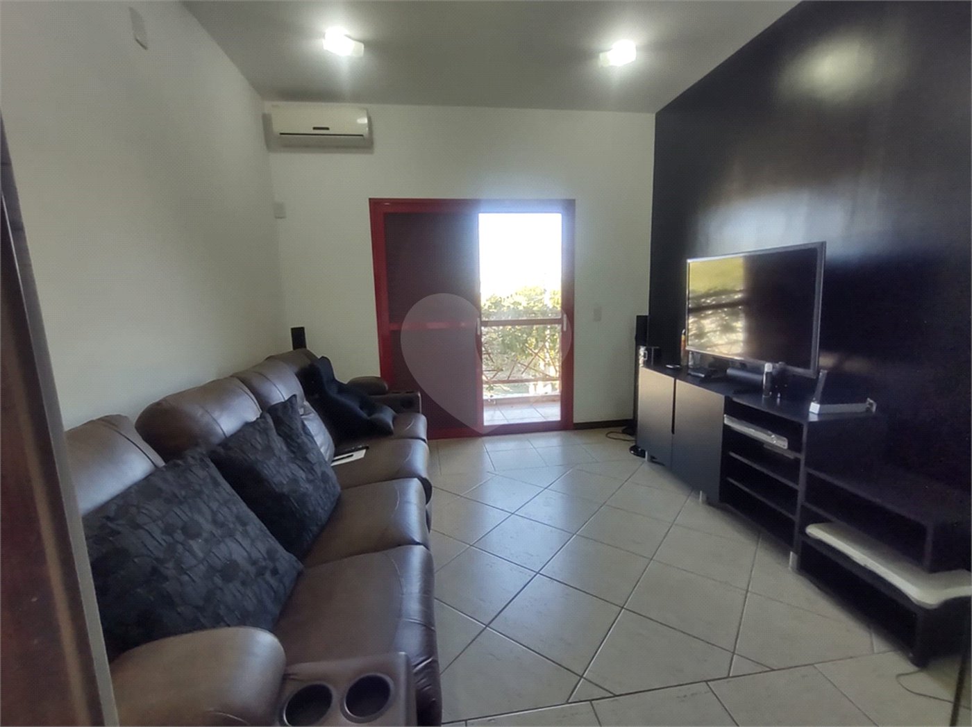 Casa à venda com 5 suítes no condomínio Residencial Terras de Vinhedo, Vinhedo - SP