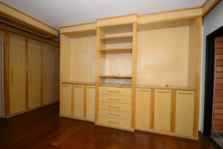 Apartamento à venda com 4 quartos, sendo 2 suítes, em Paraíso do Morumbi, São Paulo, SP