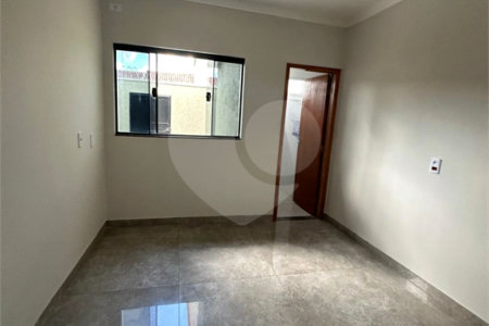 Casa à venda com 4 quartos, sendo 2 suítes, em Residencial Ponta Porã I, Ponta Porã, MS