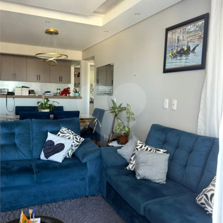 Apartamento à venda com 3 quartos, sendo 1 suíte, em Vila São João, Poá, SP