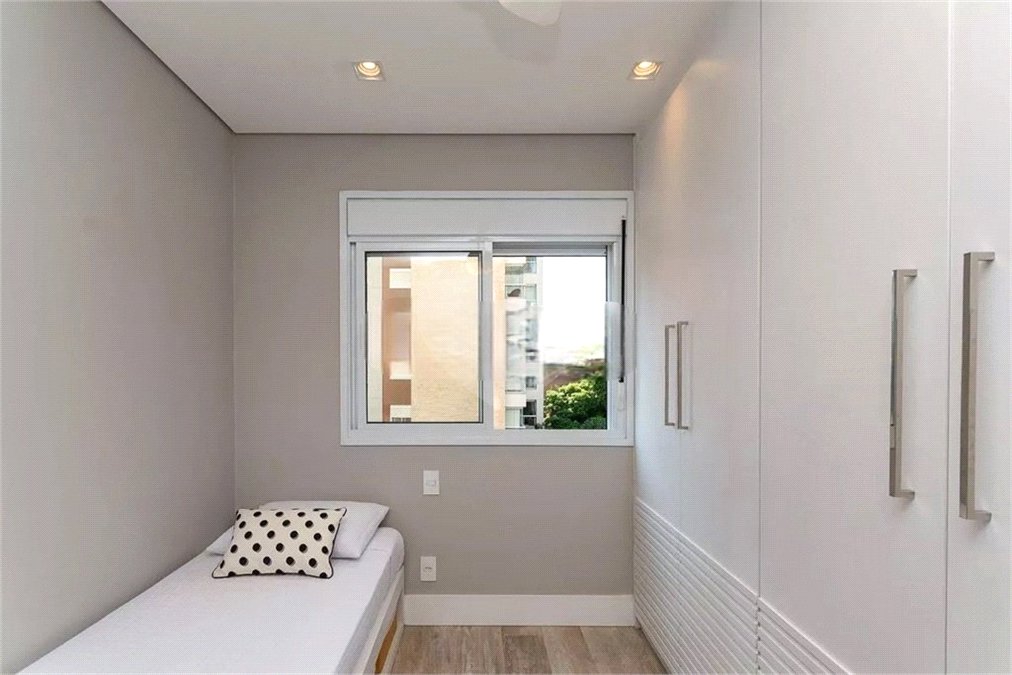 Apartamento à venda com 3 quartos, sendo 2 suítes, em Água Branca, São Paulo, SP