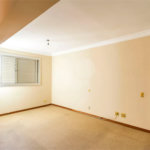 Apartamento à venda com 2 quartos, sendo 1 suíte, em Vila Olímpia, São Paulo, SP