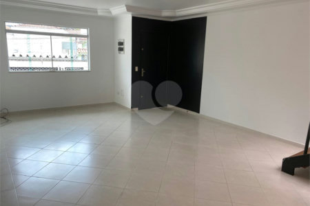 Sobrado à venda com 3 quartos, sendo 1 suíte, em Vila Lageado, São Paulo, SP