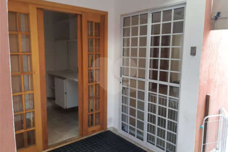 Sobrado à venda com 3 quartos, sendo 1 suíte,  em Jardim Olympia, São Paulo, SP