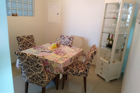 Apartamento à venda com 3 quartos, sendo 1 suíte,  em Vila Vitória, Mogi das Cruzes, SP