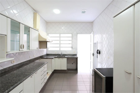Casa à venda ou para alugar com 4 suítes em Jardim Panorama, São Paulo, SP