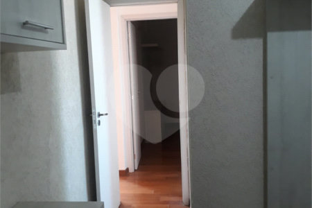 Apartamento à venda ou para alugar com 2 quartos, sendo 1 suíte, em Jardim Carambeí, São Roque, SP