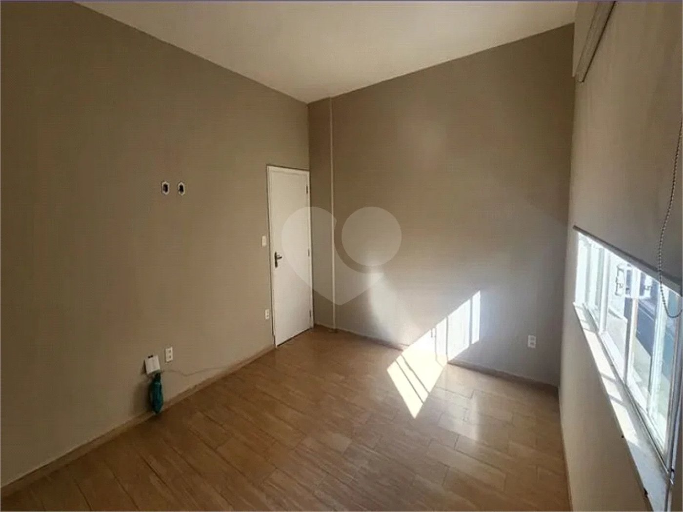 Apartamento à venda no bairro Barra Funda.