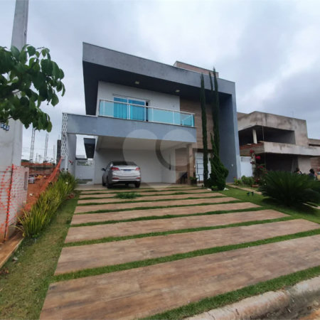Casa à venda com 4 suítes no condomínio Granville São Venâncio, Itupeva - SP