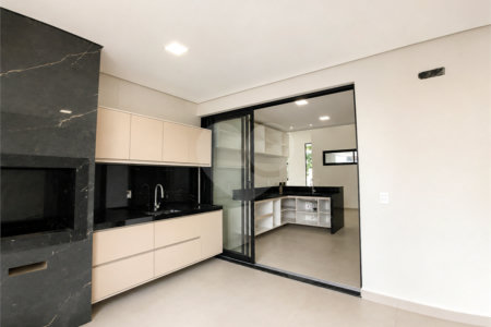 Casa à venda com 3 suítes no condomínio Residencial Chácara Ondina, Sorocaba - SP