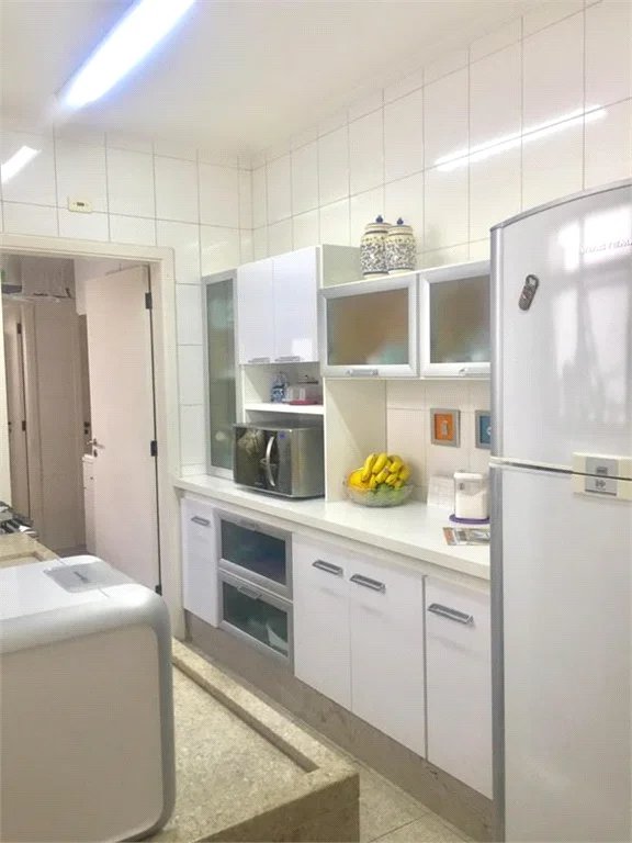 Apartamento à venda com 3 suítes em Vila Suzana, São Paulo, SP