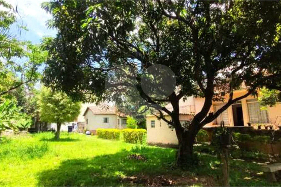Terreno à venda com 3 quartos, sendo 1 suíte, em Vila Mazzei, São Paulo, SP