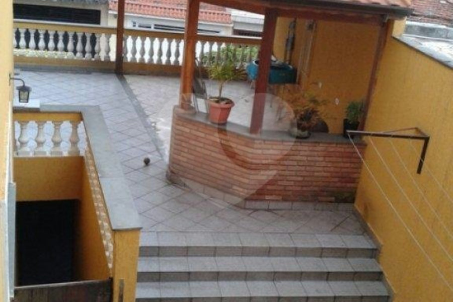 Sobrado à venda com 3 quartos, sendo 1 suíte, em Tremembé, São Paulo, SP