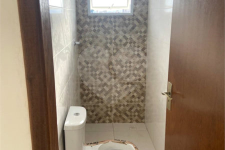 Casa para alugar com 2 suítes no condomínio Residencial Vila Amélia, Poá - SP