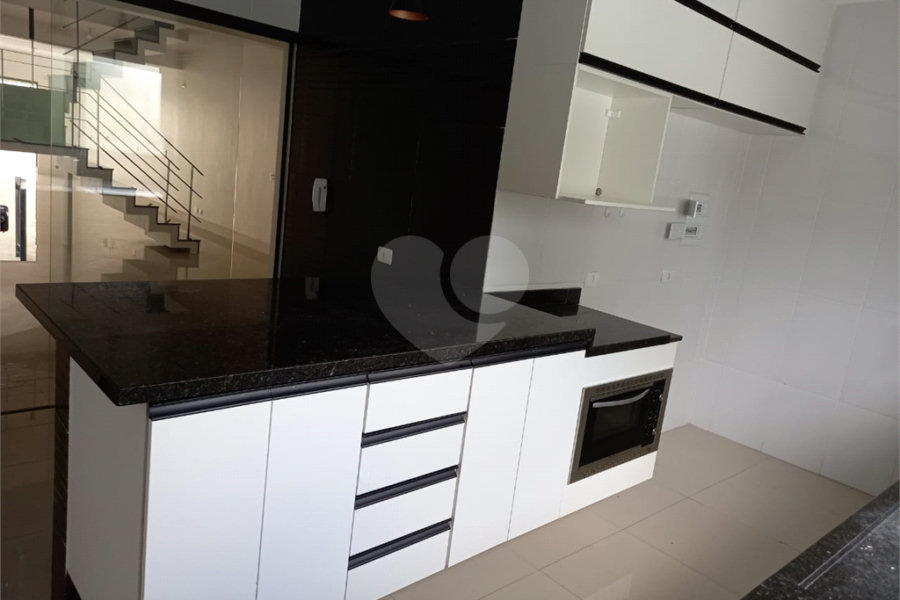 Casa para alugar com 4 suítes no condomínio Milenium, São Paulo - SP
