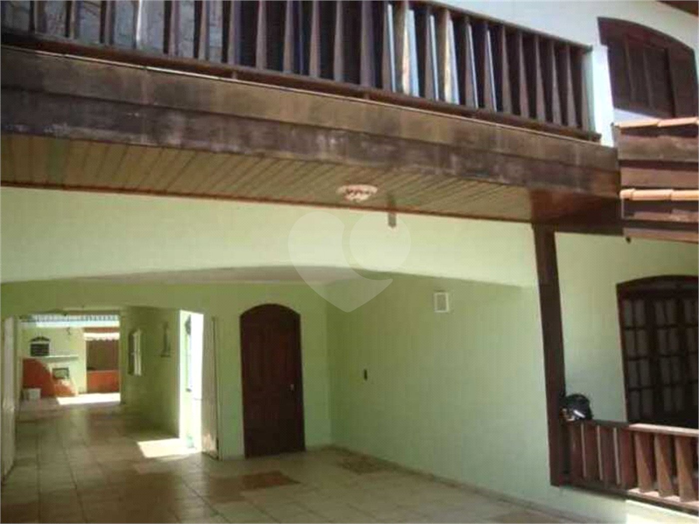 Sobrado à venda com 4 suítes em Vila Trujillo, Sorocaba, SP