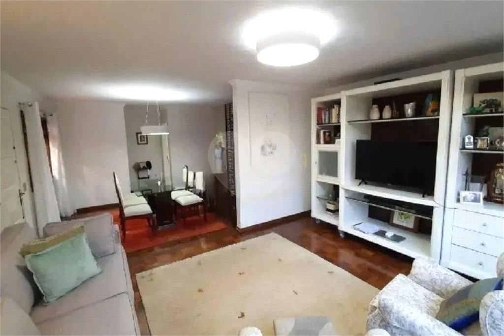 Casa de Vila à venda com 3 quartos, sendo 1 suíte, em Alto da Boa Vista, São Paulo, SP
