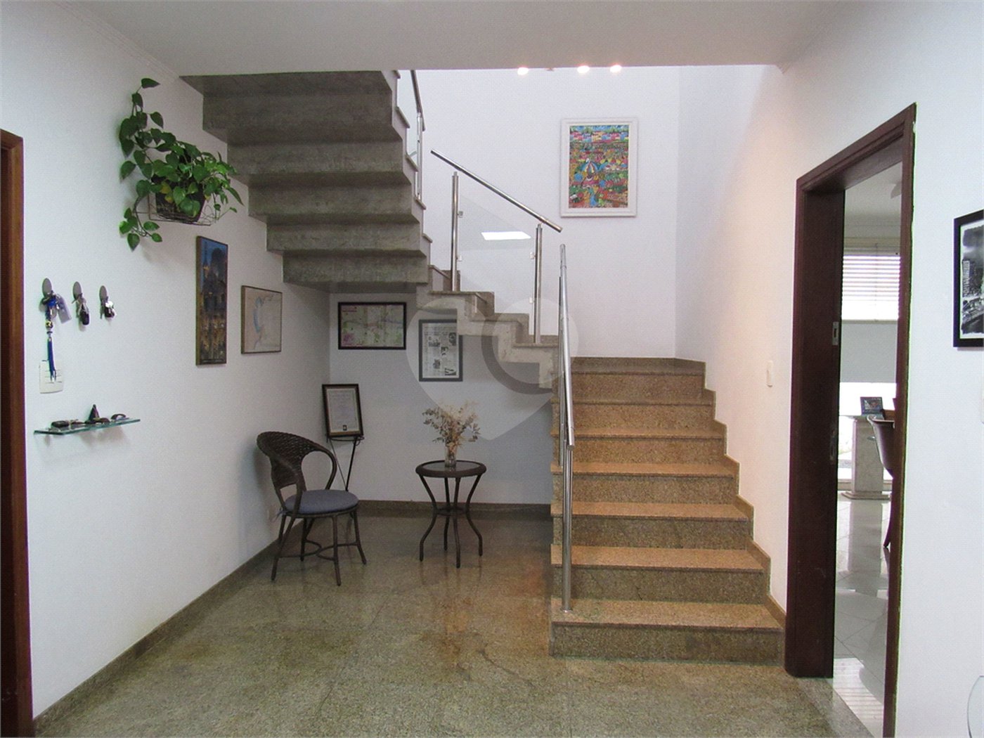 Sobrado à venda com 4 quartos, sendo 2 suítes, em Tremembé, São Paulo, SP