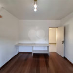 Sobrado à venda com 3 quartos no Brasilândia, São Paulo, SP