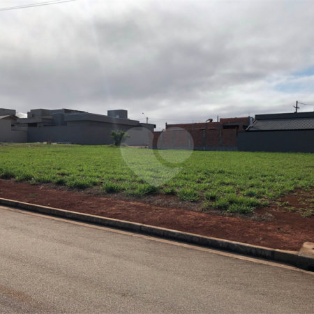 Terreno à venda no condomínio Residencial Golden Ville, Itapetininga - SP