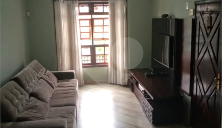 Casa à venda com 3 quartos, sendo 1 suíte,  em Parque Renato Maia, Guarulhos, SP