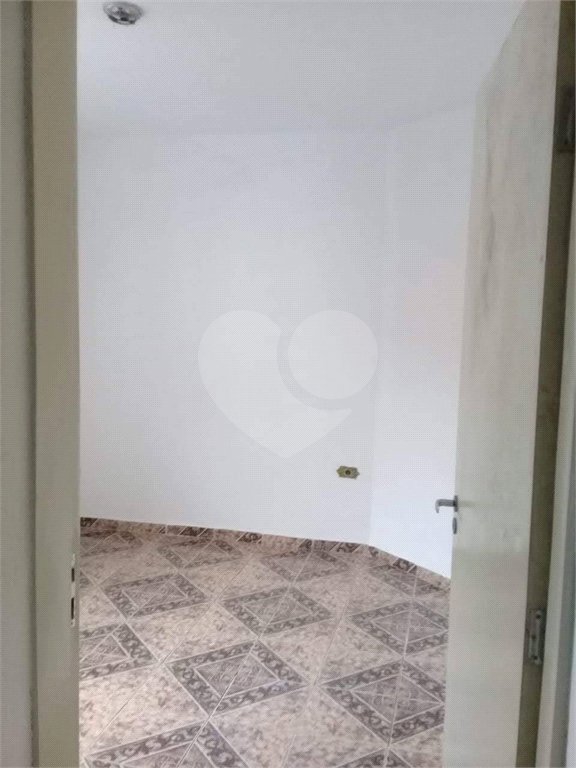 Sobrado à venda com 2 quartos, sendo 1 suíte, em Vila Urupês, Suzano, SP