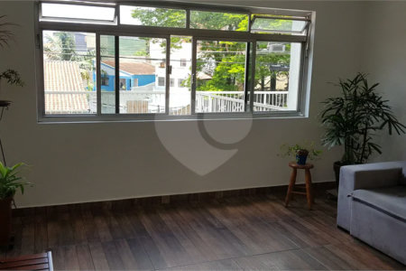 Sobrado à venda com 4 quartos, sendo 3 suítes, em Jardim Franca, São Paulo, SP