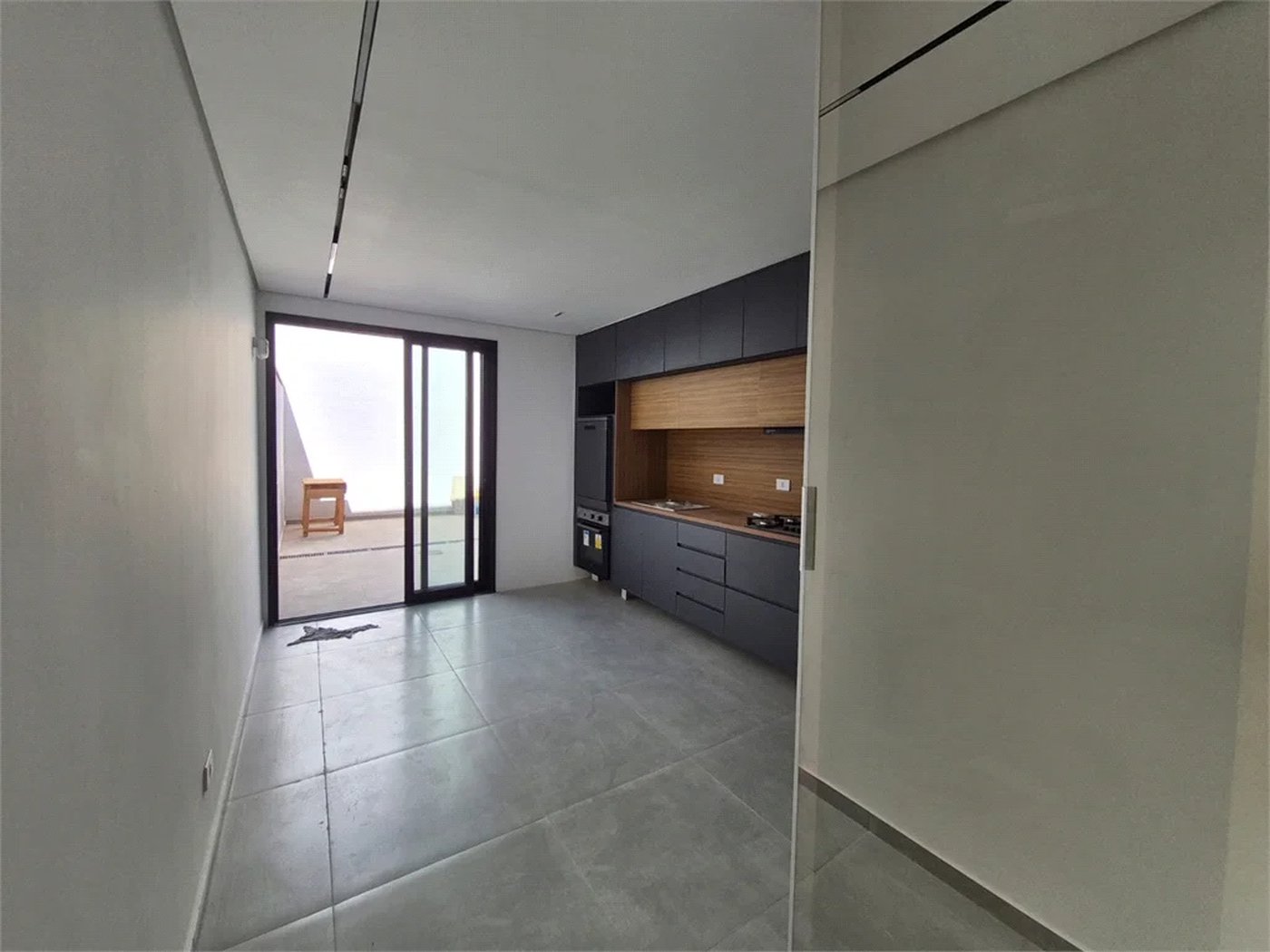 Sobrado à venda com 3 quartos, sendo 1 suíte, em Cidade dos Bandeirantes, São Paulo, SP