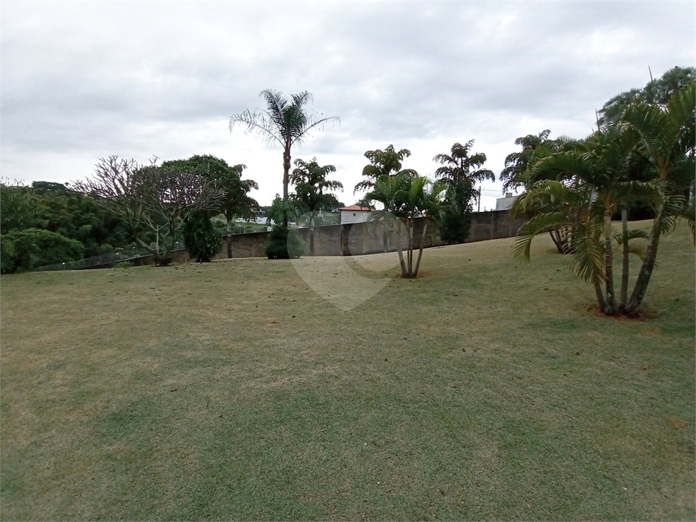 Casa à venda com 4 suítes no condomínio Estância Marambaia, Vinhedo - SP