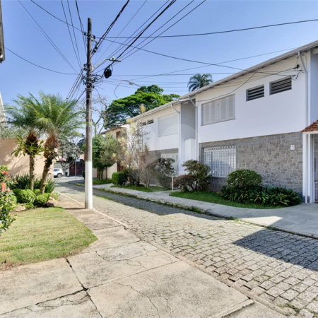 Casa de Vila à venda com 4 quartos, sendo 2 suítes, em Alto da Boa Vista, São Paulo, SP