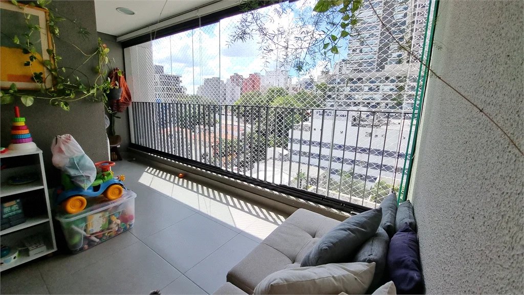 Apartamento à venda com 2 quartos, sendo 1 suíte, em Pinheiros, São Paulo, SP