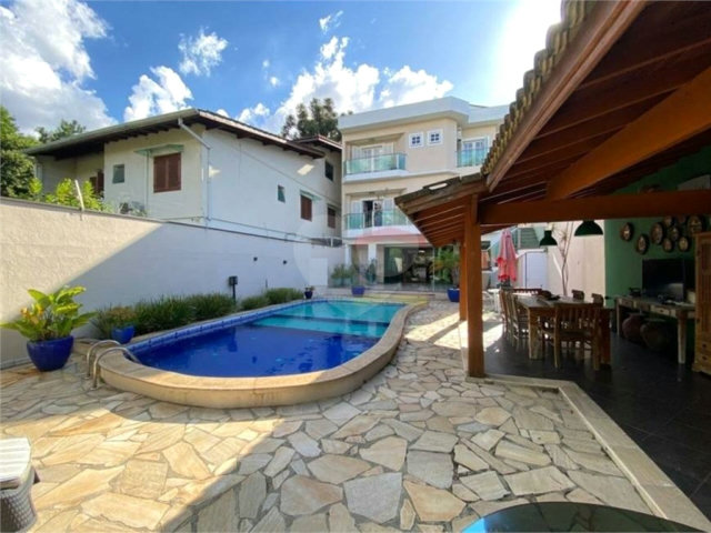 Casa à venda com 4 suítes em Jardim Floresta, São Paulo, SP
