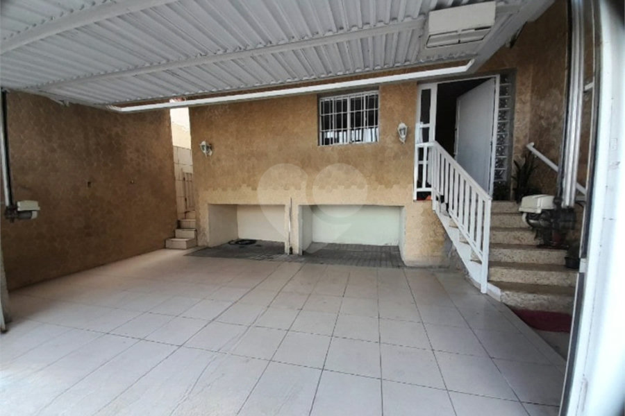 Sobrado à venda com 3 quartos, sendo 1 suíte,  em Saúde, São Paulo, SP