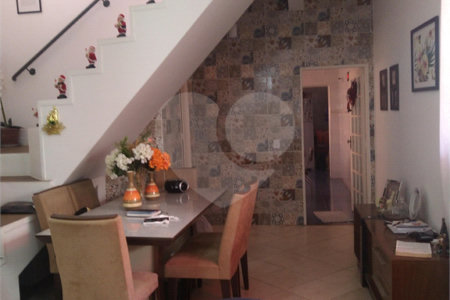 Casa à venda com 4 quartos, sendo 1 suíte, em Vila Pirajussara, São Paulo, SP