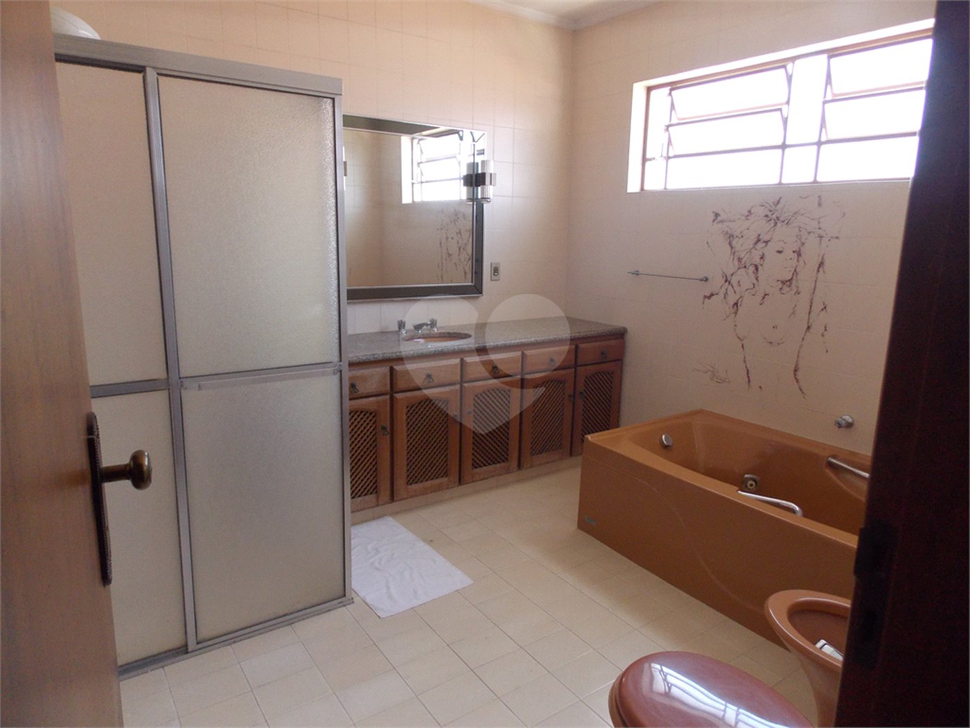 Casa à venda ou para alugar com 5 quartos, sendo 3 suítes,  no Centro, Atibaia, SP