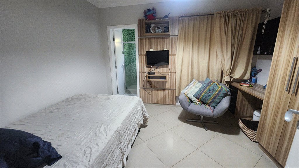Casa à venda com 3 suítes no condomínio Vivendas do Lago, Sorocaba - SP