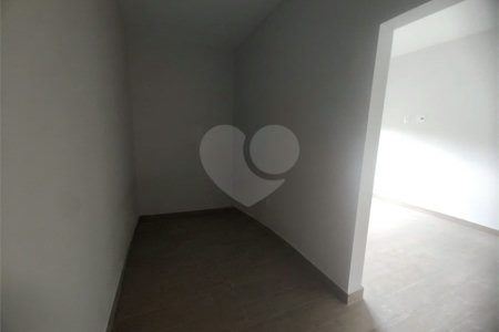 Casa exclusiva em Atibaia de alto padrão com 3 suítes, piscina, espaço gourmet, condomínio fechado, aceita financiamento