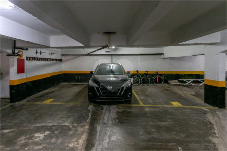 Apartamento à venda com 3 quartos, sendo 1 suíte, em Santo Amaro, São Paulo, SP