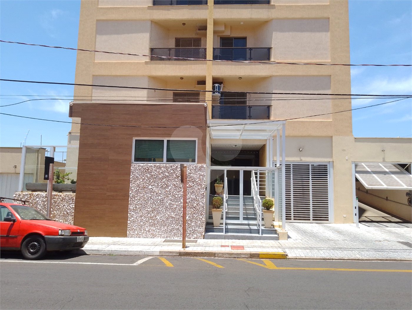 Apartamento à venda com 3 quartos, sendo 1 suíte, no Centro, Araraquara, SP