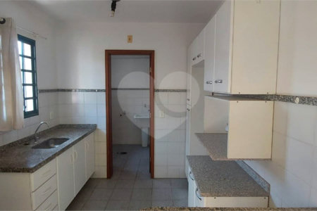 Apartamento no Condomínio Joan Miro .