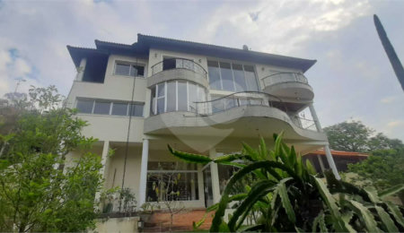 Condomínio à venda com 3 suítes em Caraguatá, Mairiporã, SP