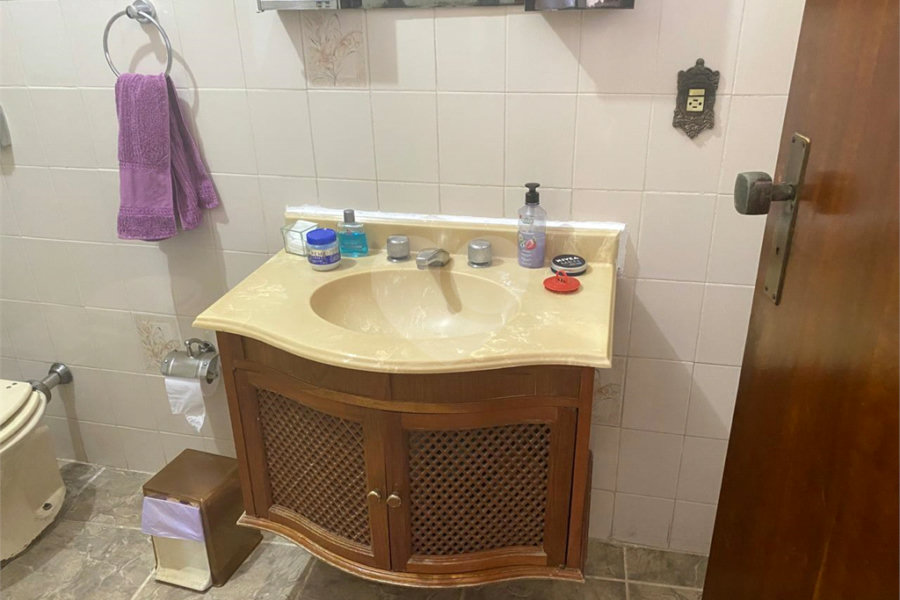 Sobrado à venda com 3 quartos, sendo 1 suíte, em Tremembé, São Paulo, SP