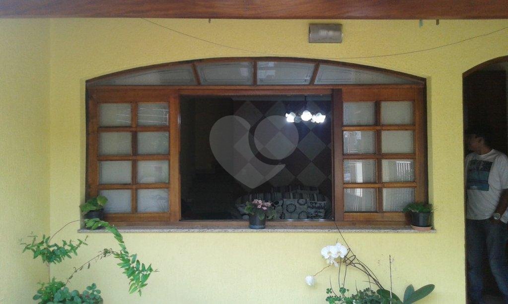 Sobrado à venda com 2 suítes em Tremembé, São Paulo, SP