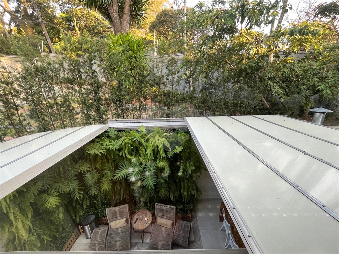 Casa à venda com 3 suítes no condomínio Domus, São Paulo - SP