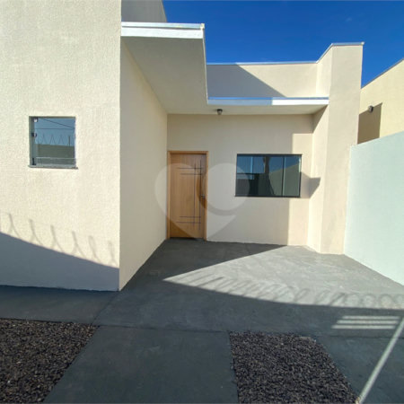 Casa à venda com 2 quartos, sendo 1 suíte,  em Ipê, Três Lagoas, MS