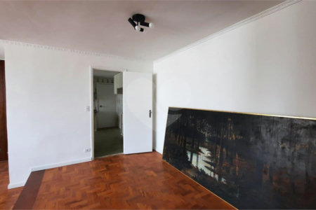 Apartamento à venda com 3 quartos, sendo 1 suíte, em Santa Cecília, São Paulo, SP